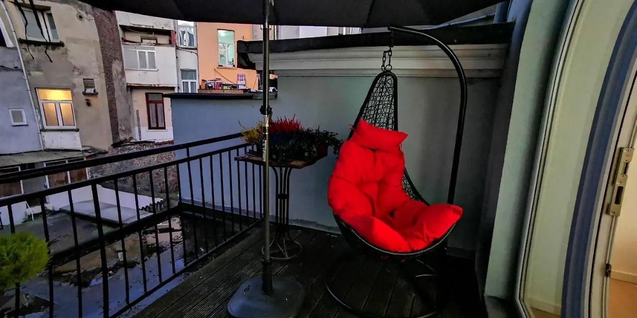 Studio Entier Moderne Et Avec Terrasse Lägenhet Bryssel